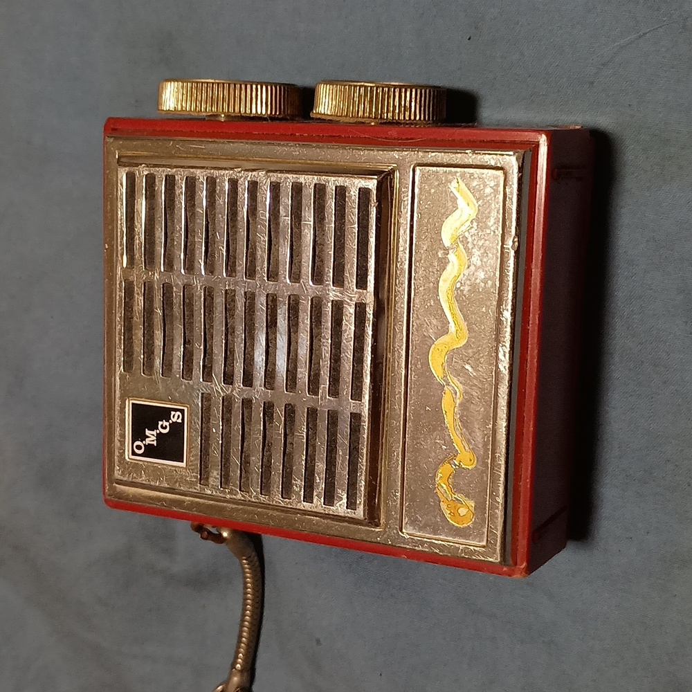 Vintage keychain radio